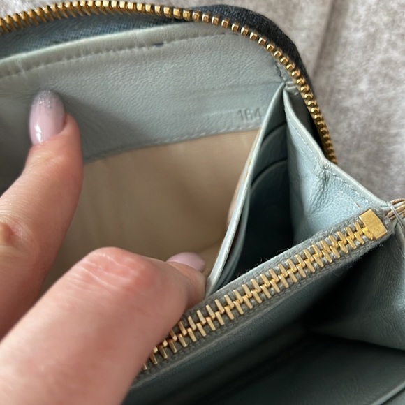 Prada Wallet - Picture 8 of 11